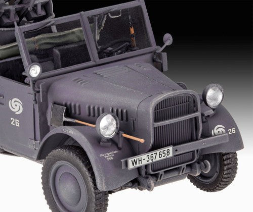 Revell 03339 1/35 MULTI WEAPON GERMAN WWII VEHICLE (8346757103853)