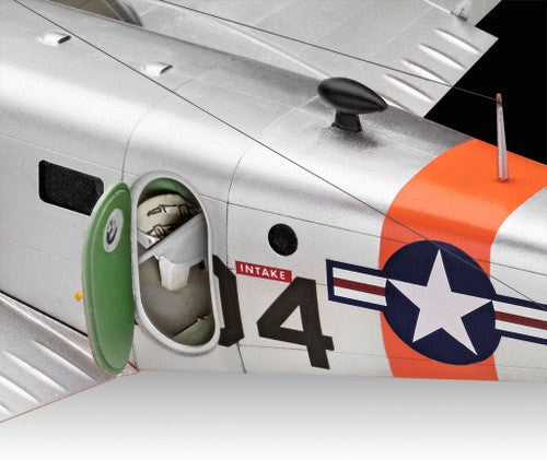 Revell 03811 1/48 BEECHCRAFT MODEL 18 (8346757169389)