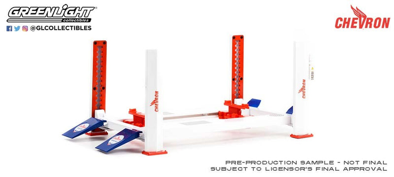 GreenLight GL-13637 1/18 Four Post Lift- Chevron (8867954000109)