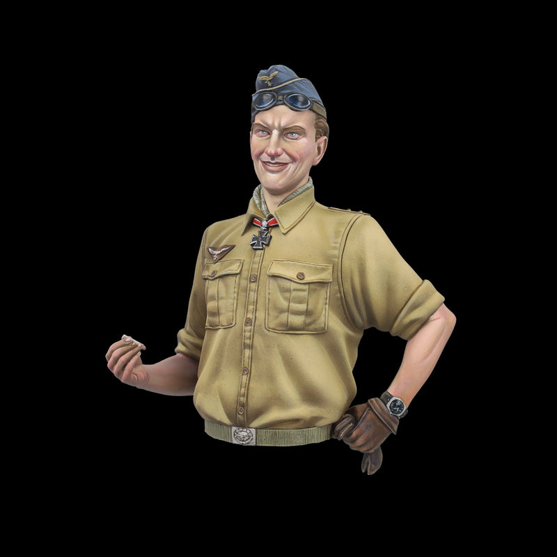 Scale 75 SW10-004 Figures Warfront Hans-Joachim Marseille 1:10