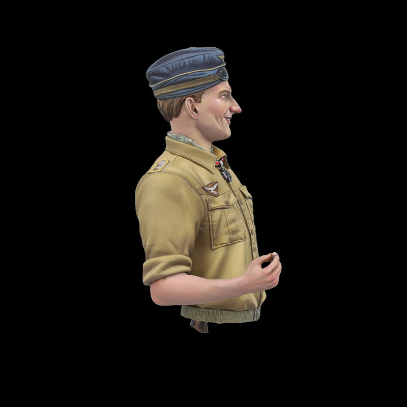 Scale 75 SW10-004 Figures Warfront Hans-Joachim Marseille 1:10