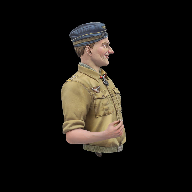 Scale 75 SW10-004 Figures Warfront Hans-Joachim Marseille 1:10