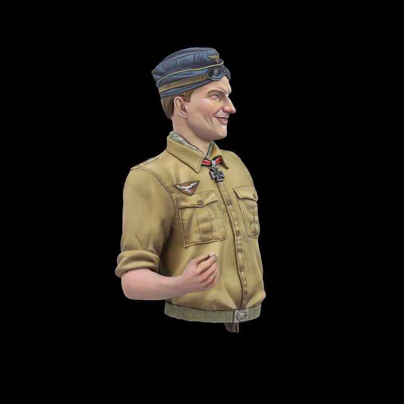 Scale 75 SW10-004 Figures Warfront Hans-Joachim Marseille 1:10