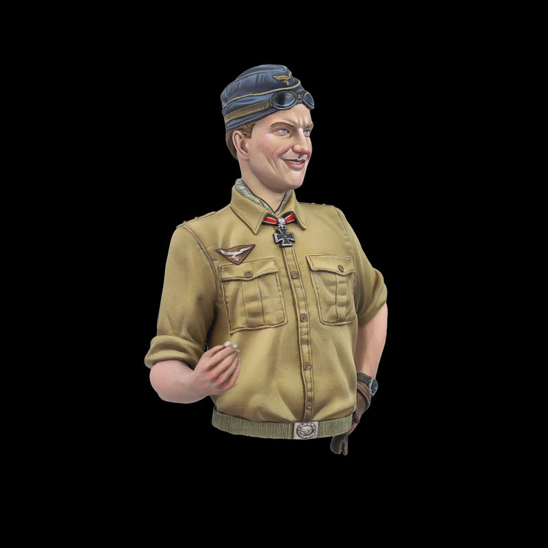 Scale 75 SW10-004 Figures Warfront Hans-Joachim Marseille 1:10