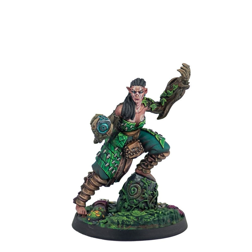 Corvus Belli Warcrow Syenann Sprigs Figure (3)