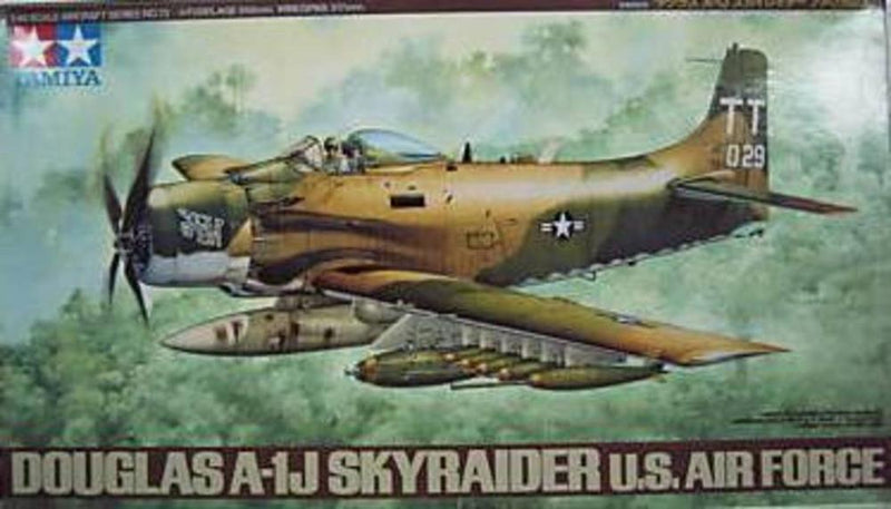 Tamiya 61073 1/48 US SKYRAIDER A1-J.