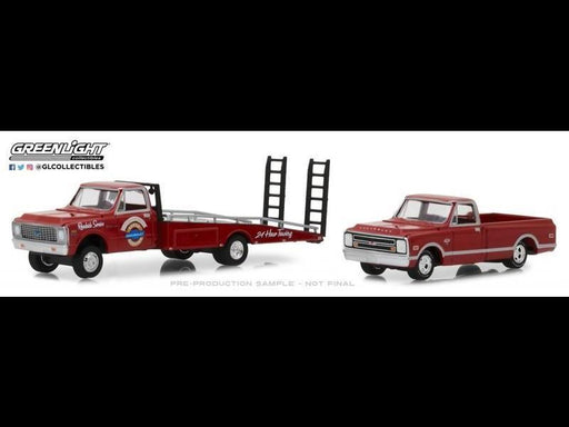 GreenLight GL-33140-A 1/64 1971 Chevy C-30 Ramp Truck with 1968 Chevy C-10 (7813462687981)