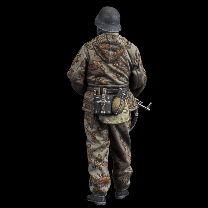 Scale 75 SW35-053 Figures Warfront Waffen Soldier 35mm