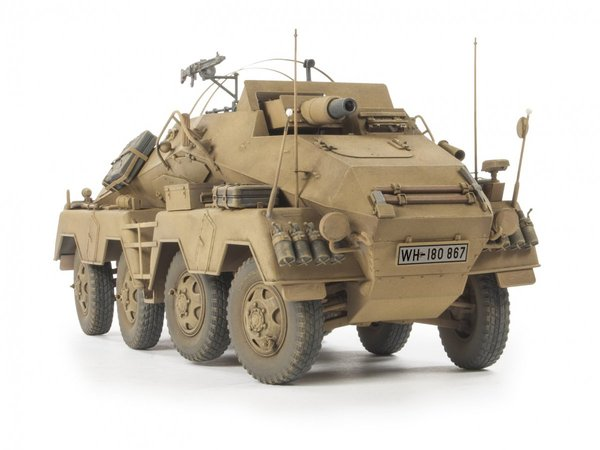 AFV Club 35233 1/35 Panzerfunkwagen Sd.Kfz.233 8-Rad w/ 7.5cm Gun