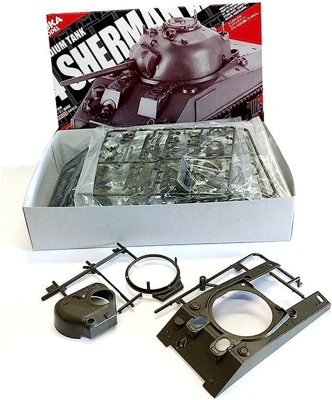 Asuka Model AS-004 1/35 U.S. Medium Tank M4 Sherman late