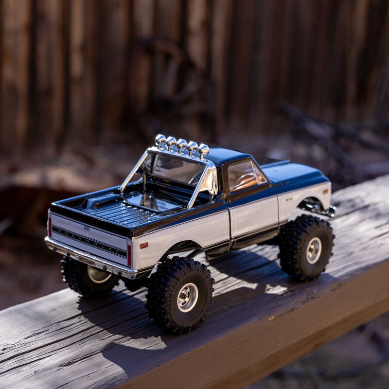 Axial SCX24 1971 Chevrolet C10 4WD Truck RTR RC Crawler 1/24 Scale (25)