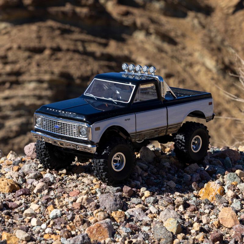 Axial SCX24 1971 Chevrolet C10 4WD Truck RTR RC Crawler 1/24 Scale (26)