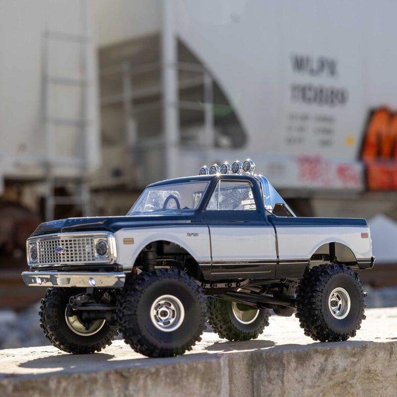 Axial SCX24 1971 Chevrolet C10 4WD Truck RTR RC Crawler 1/24 Scale (23)