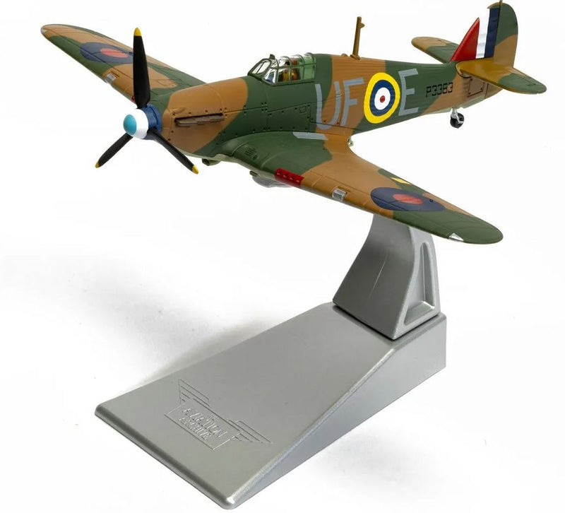 Corgi AA27609 1/72 Hwkr Hrrcne MK.1 B.Fiske (9124116627693)