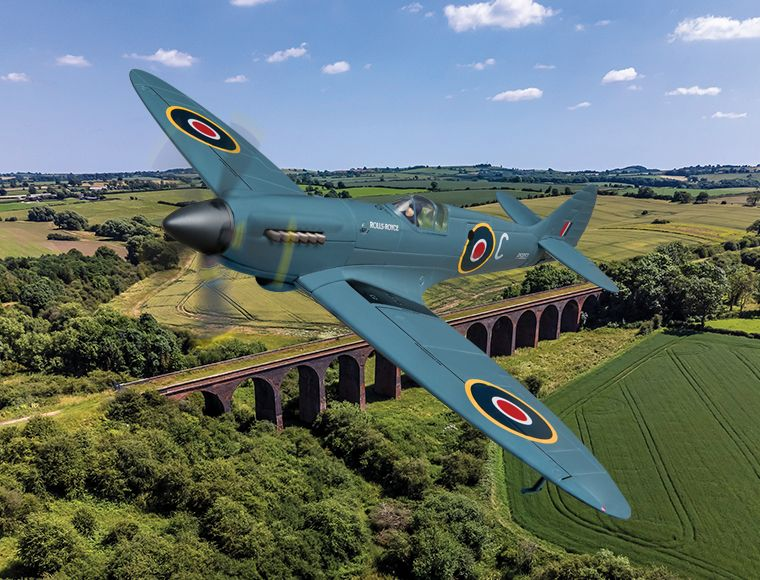 Corgi AA38708 1/72 Spitfire Mk:XIX: RRHH