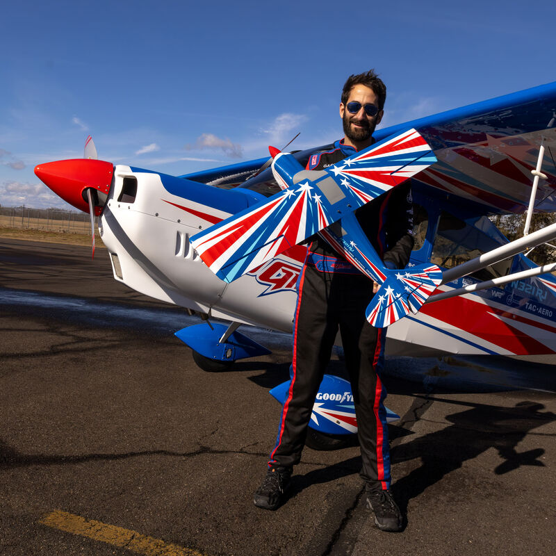 E-Flite EFL09250 Decathlon RJG 1.2m BNF Basic with AS3X and SAFE Select - Hobby City NZ (8499677626605)