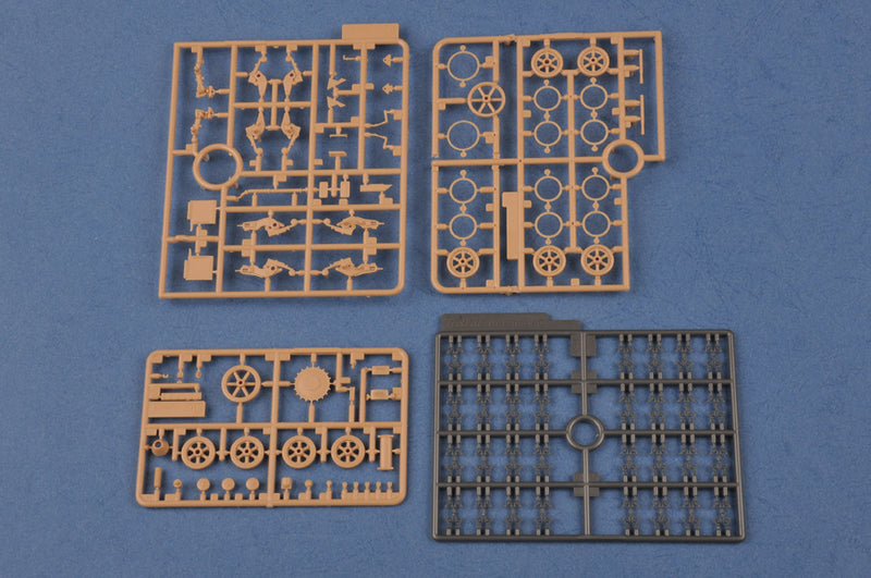 Hobby Boss 80146 1/35 Munitionsschlepper auf Panzerkampfwagen I Ausf A with Ammo Trailer Model Kit