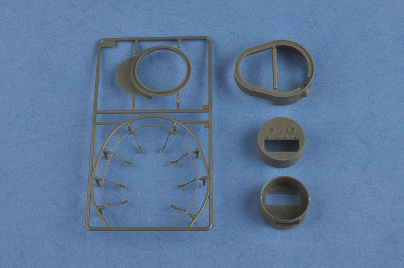 Hobby Boss 83842 1/35 Soviet T-35 Heavy Tank - Before 1938