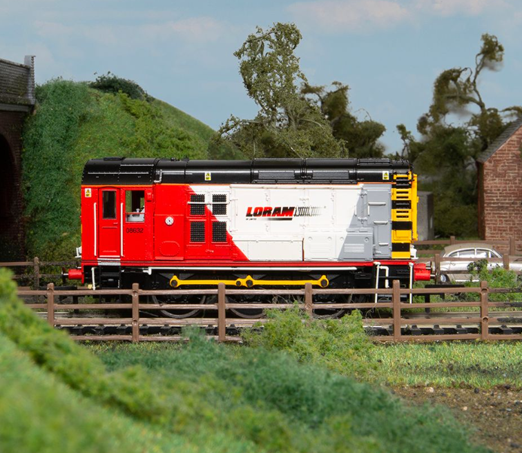 Hornby R30142 Loram CL.08 0-6-0 08632- Era11 (8219032486125)