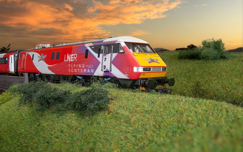 Hornby R30165 LNER CL.91 Bo-Bo 'Flying Scotsman'