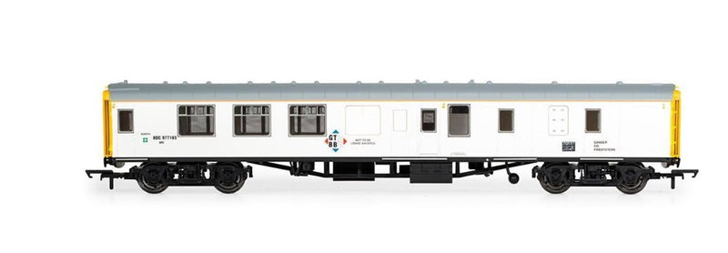 Hornby R40213 Balfour Beatty Mk1 BSK Staff C (8324807885037)