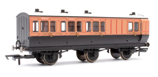 Hornby R40293 LSWR 6WC 3rd CL.648 (8324808311021)