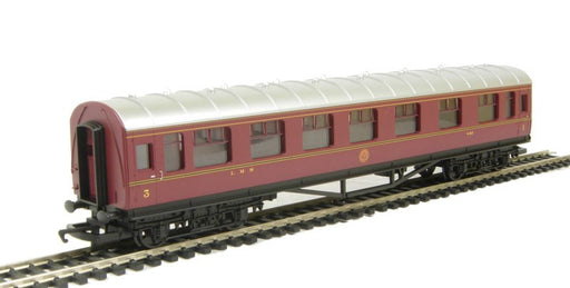 Hornby R4388 R/ROAD LMS Composite Coach (9075205669101)