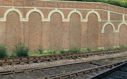 Hornby R7372 High Level Arched Retaining Walls x 2 (Red Brick) - Hobby City NZ