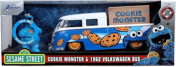 Jada 31751 1/24 1962 Volkswagen Bus w/Cookie Monster Figurine - Sesame Street