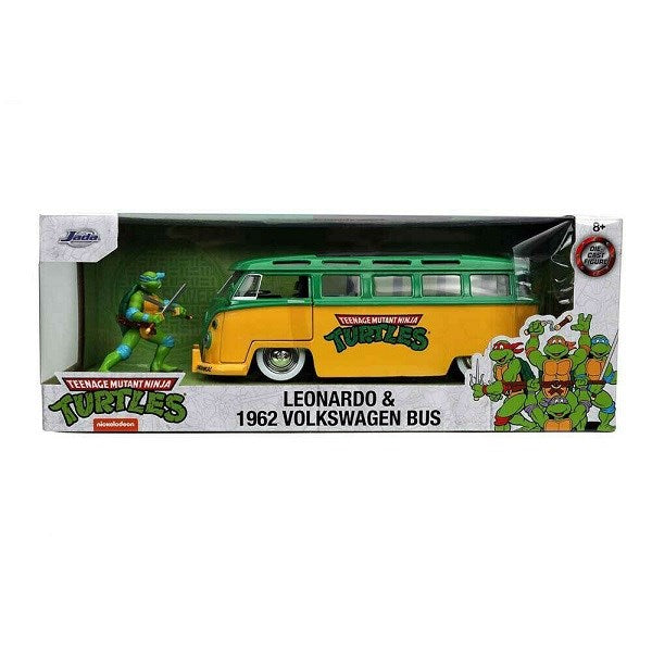 Jada 31786 1/24 1962 Volkswagen Bus w/Leonardo Figurine - Teenage Mutant Ninja Turtles (7546177847533)