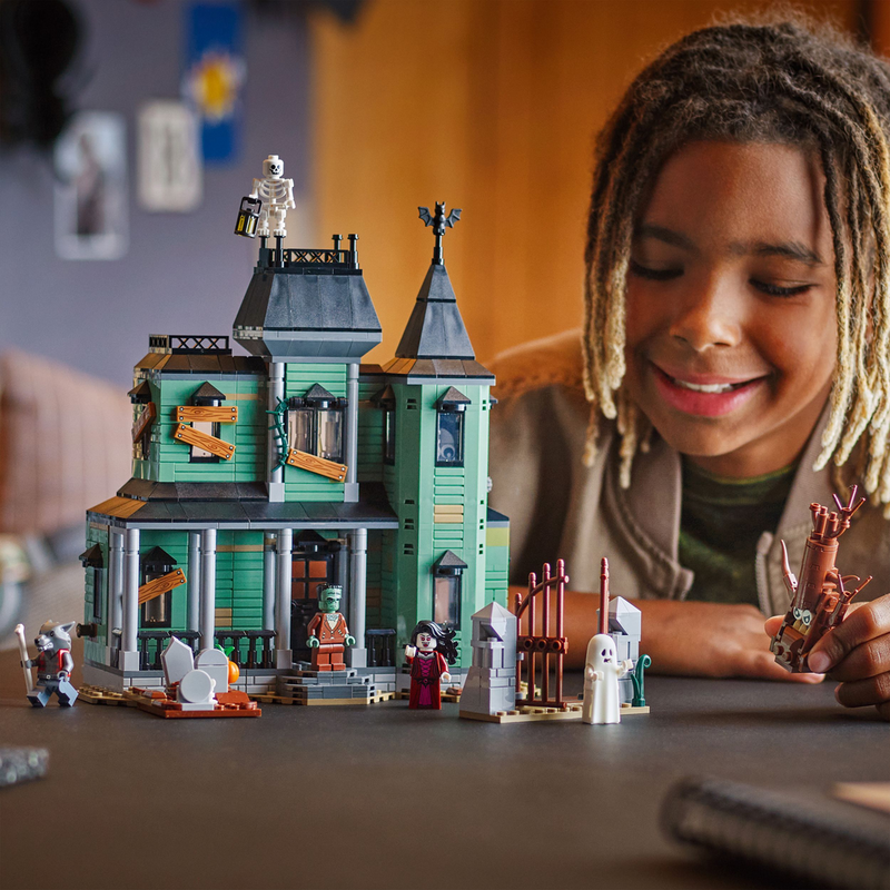 LEGO Creator Haunted Mansion 31167 (9003632230637)