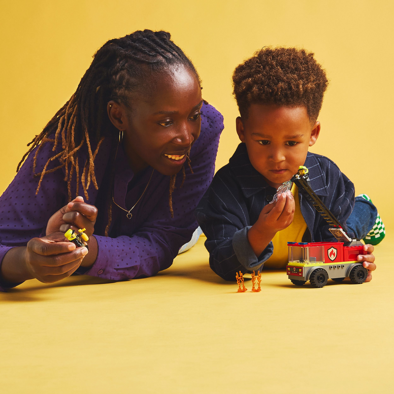 LEGO CITY Fire Ladder Truck 60463