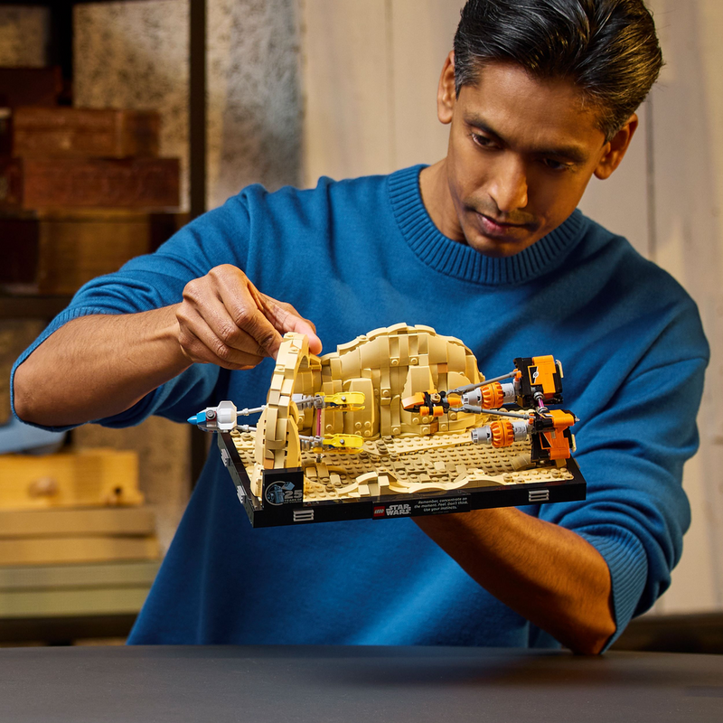 LEGO Star Wars Mos Espa Podrace Diorama 75380 (9001400795373)