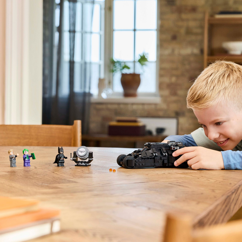 LEGO Super Heroes DC Batman Tumbler vs Two-Face & The Joke 76303