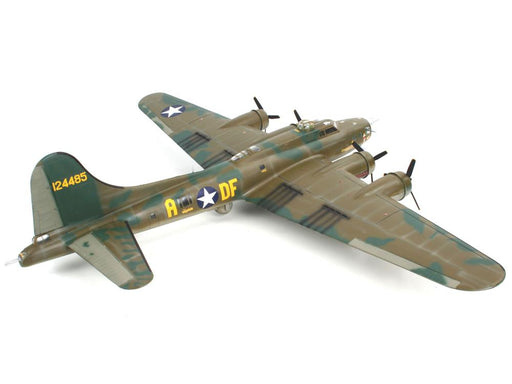 Revell 04297 1/48 Boeing B-17F "Memphis Belle" (8278144942317)