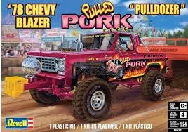 Revell 14532 1/25 1978 CHEVY BLAZER PULLDOZER (8346757693677)
