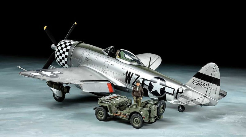 Tamiya 25214 1/48 P-47D Bubbletop & 4x4 LV