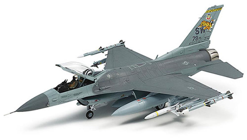 Tamiya 60788 1/72 F-16CJ w/FULL EQUIPMENT