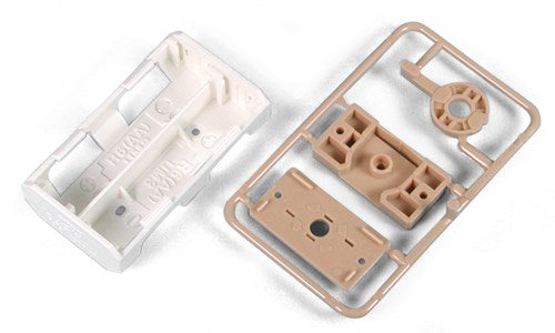 Tamiya 70151 R6/AA/UM3 Battery Box w/Switch - Hobby City NZ (7637913600237)