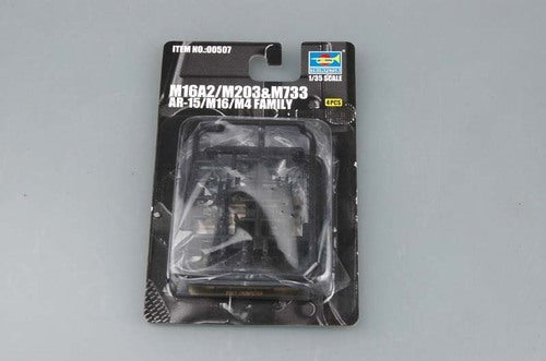Trumpeter 00507 1/35 AR-15/M16/M4 FAMILY-M733 - Hobby City NZ (8967476052205)