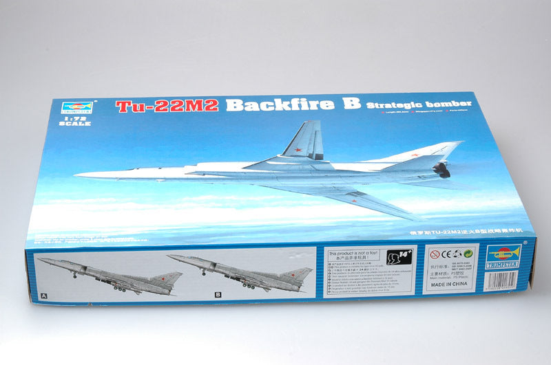 Trumpeter 01655 1/72 Tu-22M2 Backfire B Strategic bomber