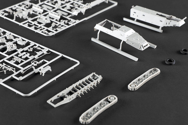 Trumpeter 07404 1/72 Sd.Kfz.8 Gepanzerte 12t