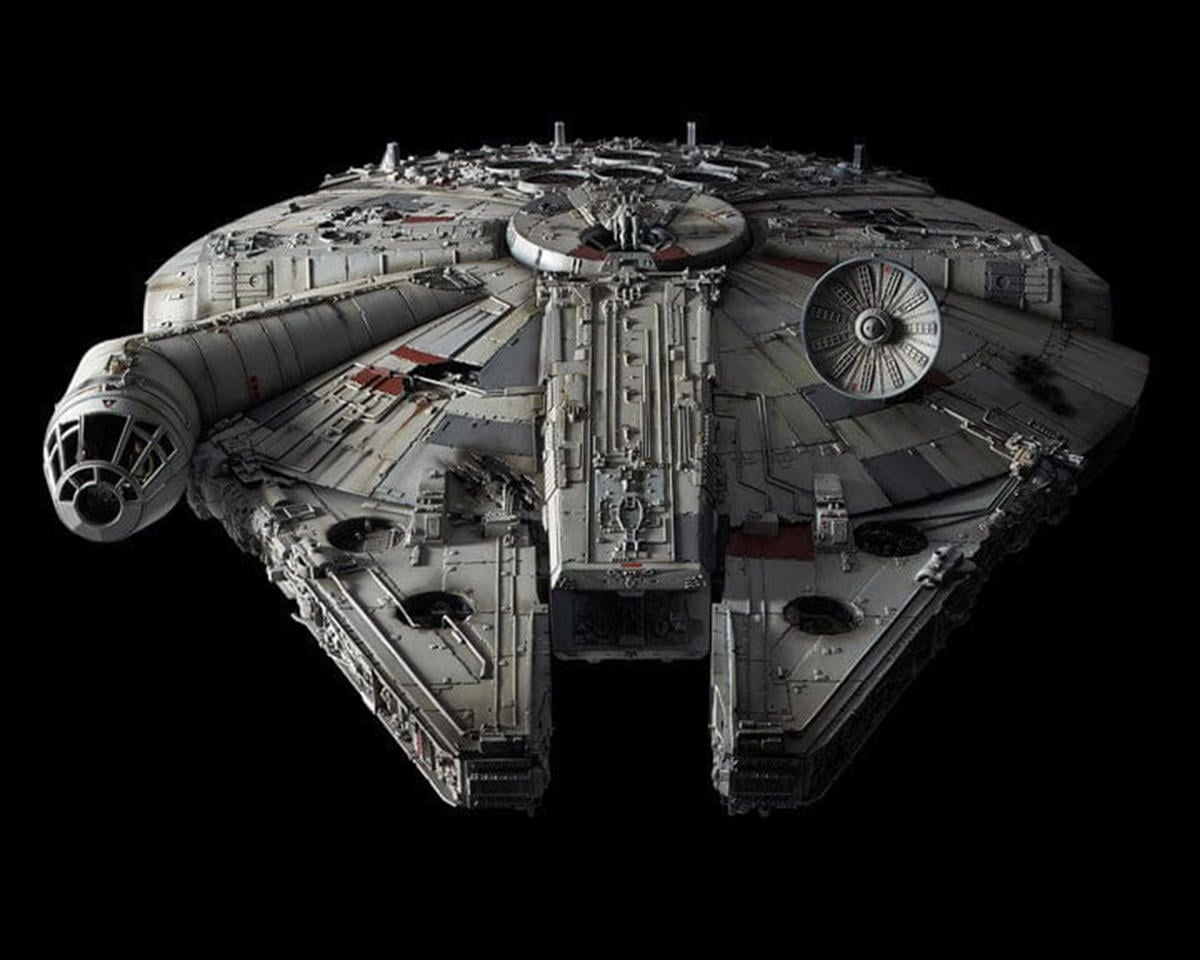 Bandai Star Wars Perfect Grade 1/72 Millennium Falcon Special - BAS2375614